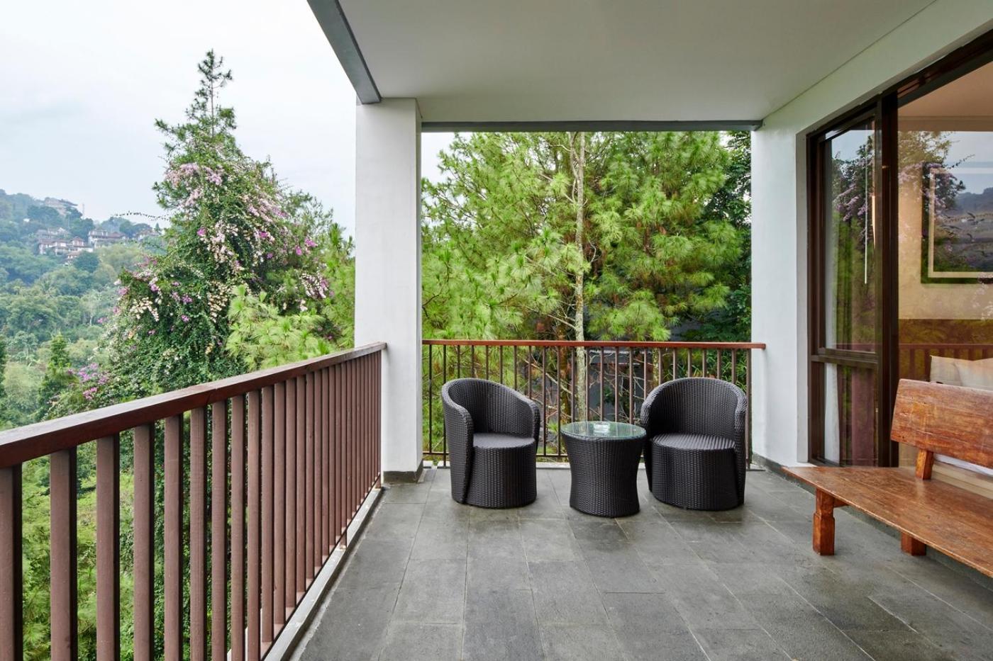 Narwastu Hill View Villa 6 Bedrooms With A Private Swimming Pool Бандунг Екстер'єр фото