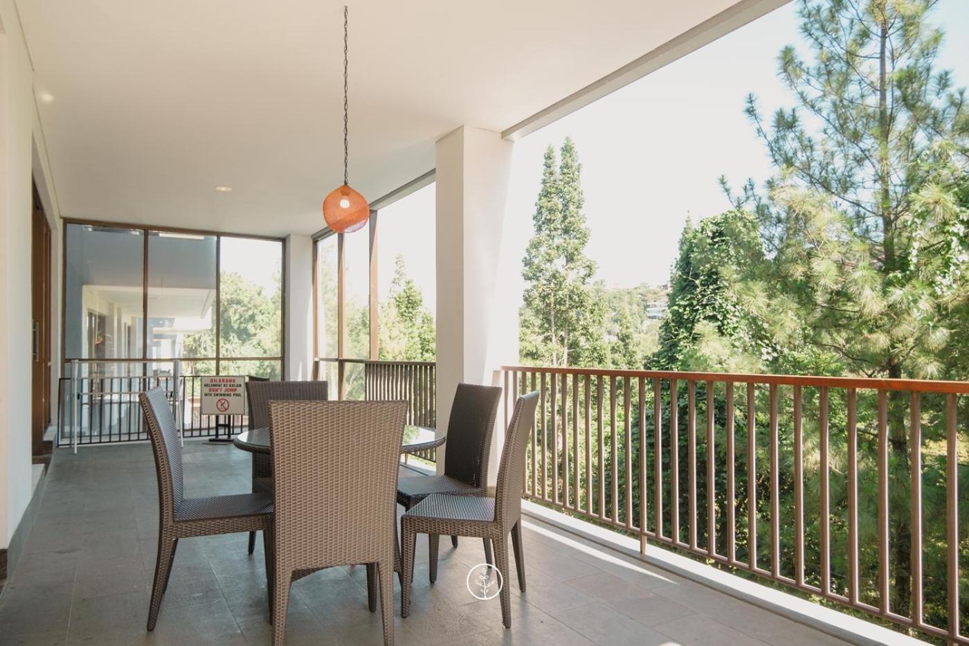 Narwastu Hill View Villa 6 Bedrooms With A Private Swimming Pool Бандунг Екстер'єр фото